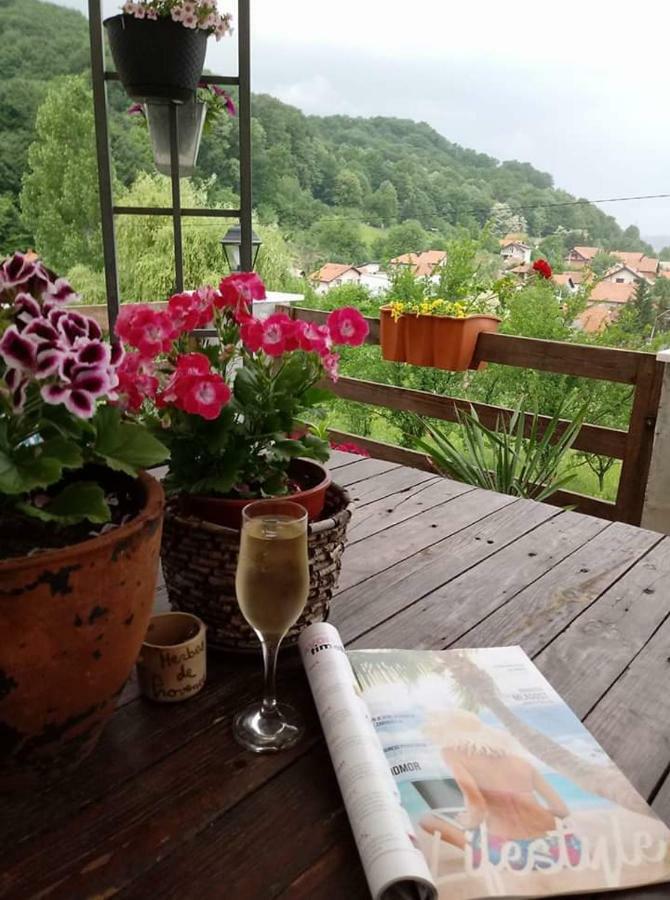 Apartment Amra Tuzla Eksteriør billede
